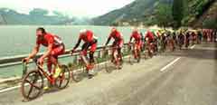 Mario Cipollini leads the Saeco team